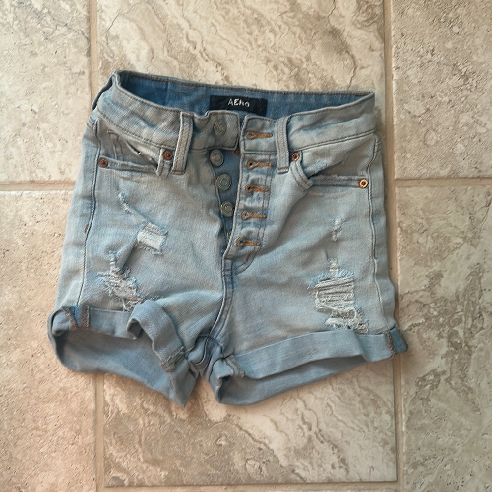 Aero super high rise midi short. Light wash. Size 000
